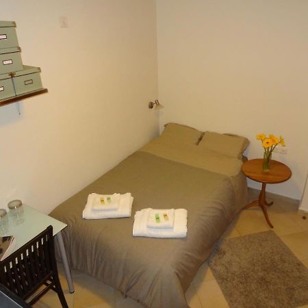 1 Or 2 Rooms With Breakfast And Parking Jeruzalem Buitenkant foto