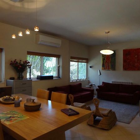 1 Or 2 Rooms With Breakfast And Parking Jeruzalem Buitenkant foto